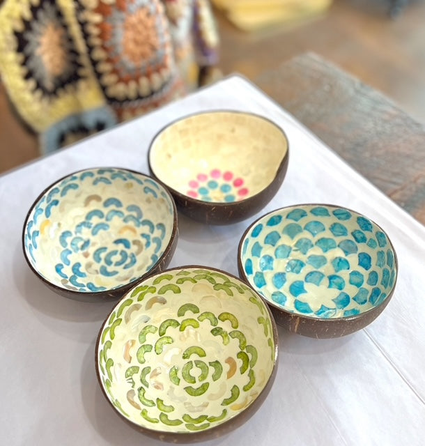Decorative Coconut Bowls from Vietnam