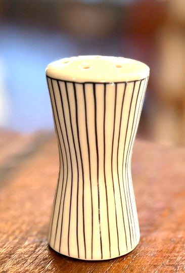 Hand-painted Salt & Pepper Shakers with dots and lines, from Bat Trang, Vietnam